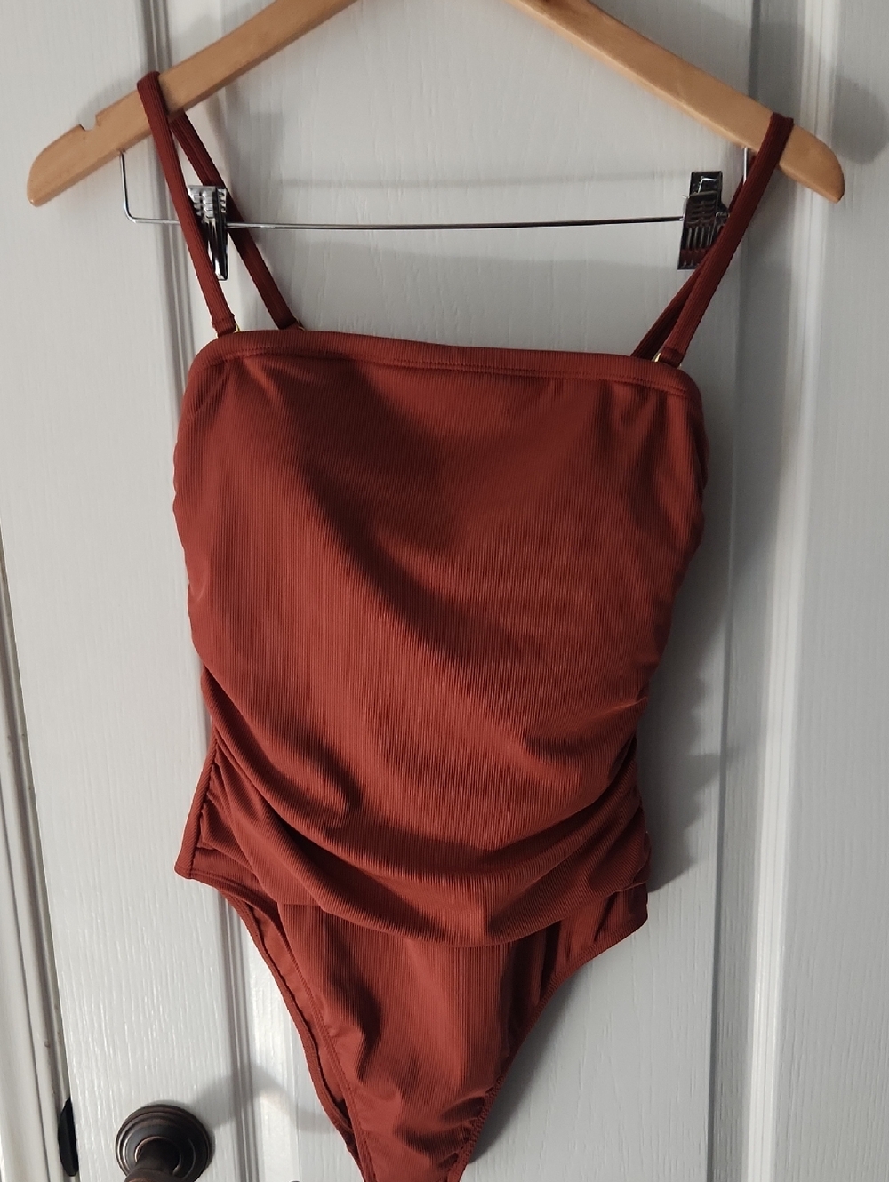 Shade & Shore‎ Rust Ribbed One-Piece Bodysuit